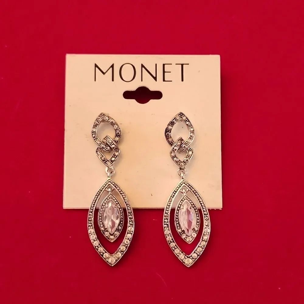 NWT Vintage Gold Plated Crystal Dangle Earrings
